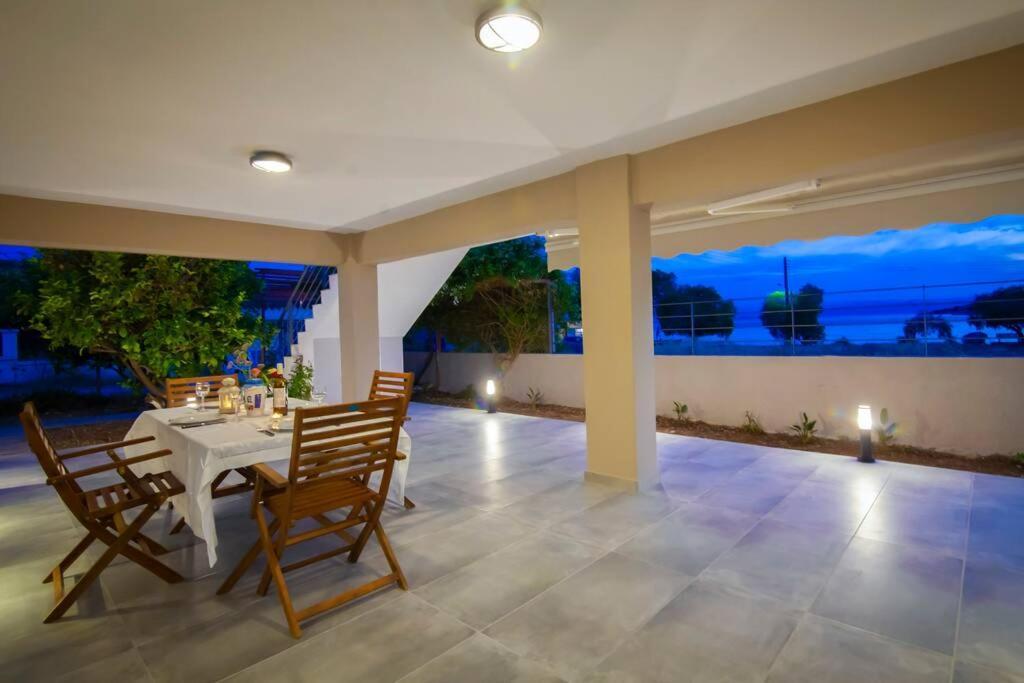 House On The Beach Salamis Exterior photo